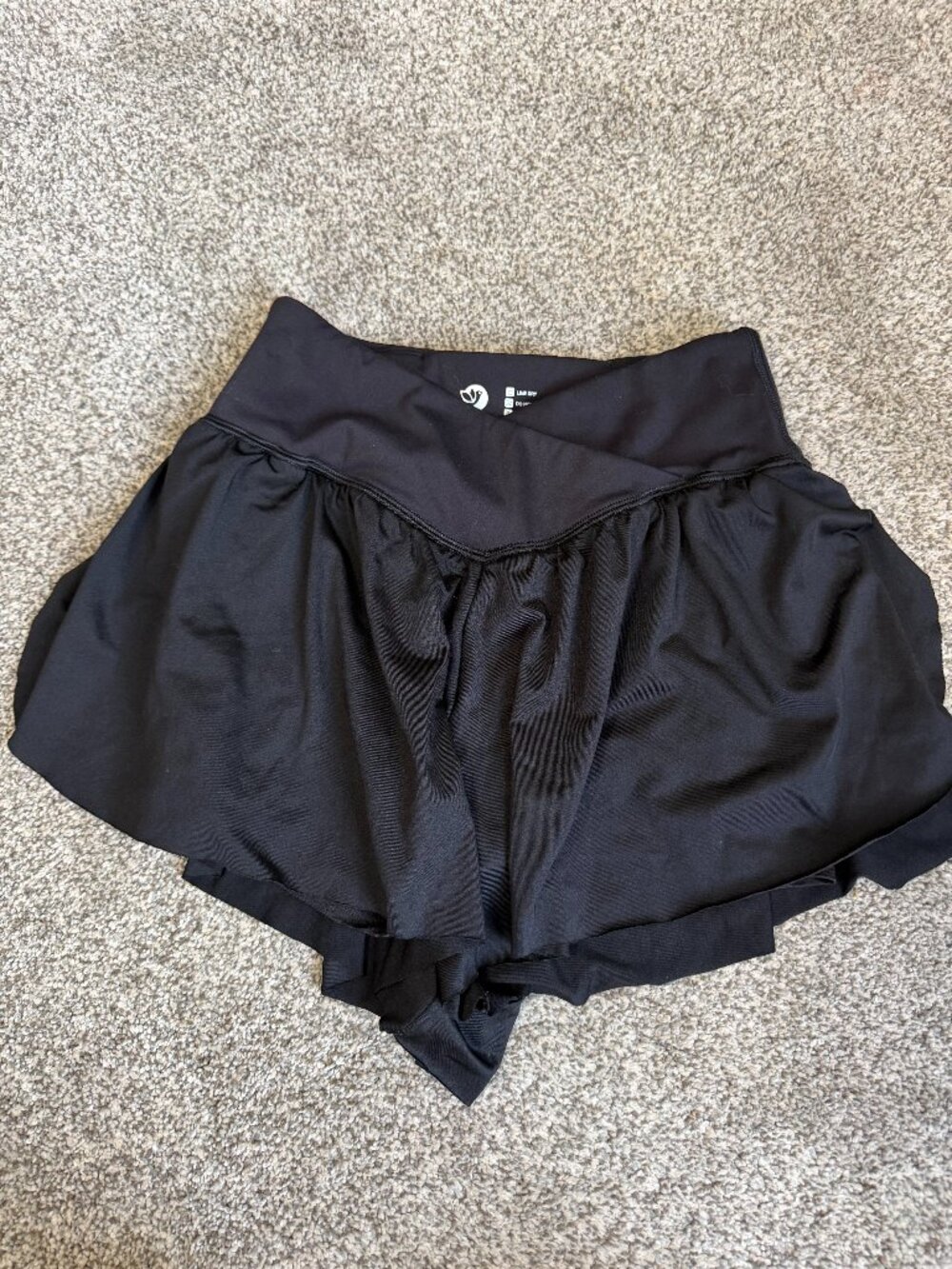 Flowy Black Iuga Athletic Shorts